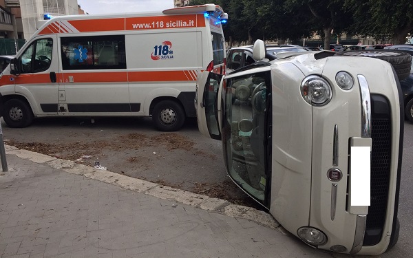 Palermo: incidente in via Ernesto Basile, auto si ribalta - Siciliafan