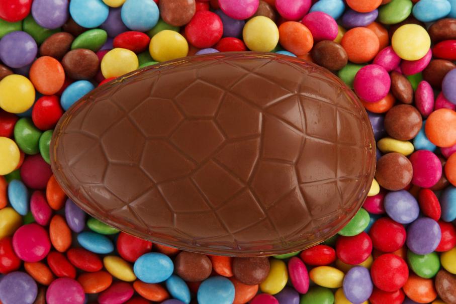 Come fare le uova di Pasqua in casa: ricetta con e senza stampo