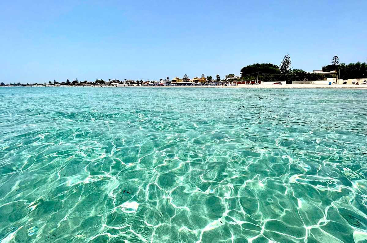 Spiaggia di Tonnarella a Mazara del Vallo magia di sabbia fine Siciliafan Spiaggia di Tonnarella a Mazara del Vallo magia di sabbia fine Siciliafan