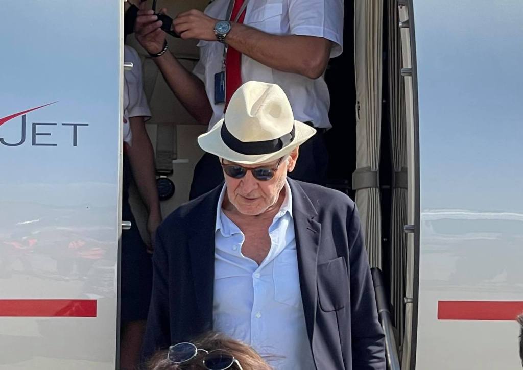 L'arrivo di Harrison Ford in Sicilia: Indiana Jones atterra a Catania