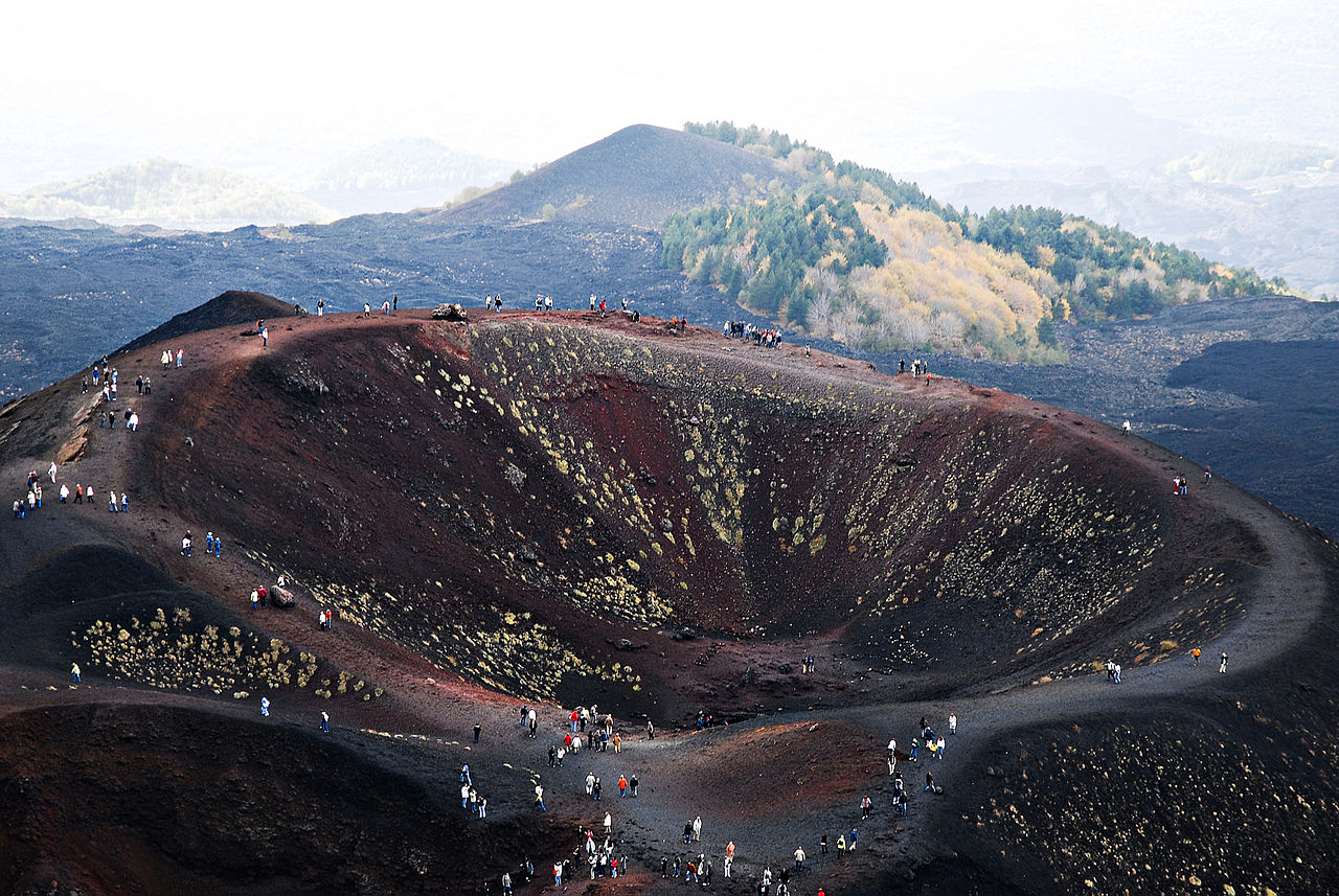 Monti Silvestri dell’Etna (Crateri Silvestri): paesaggi spaziali