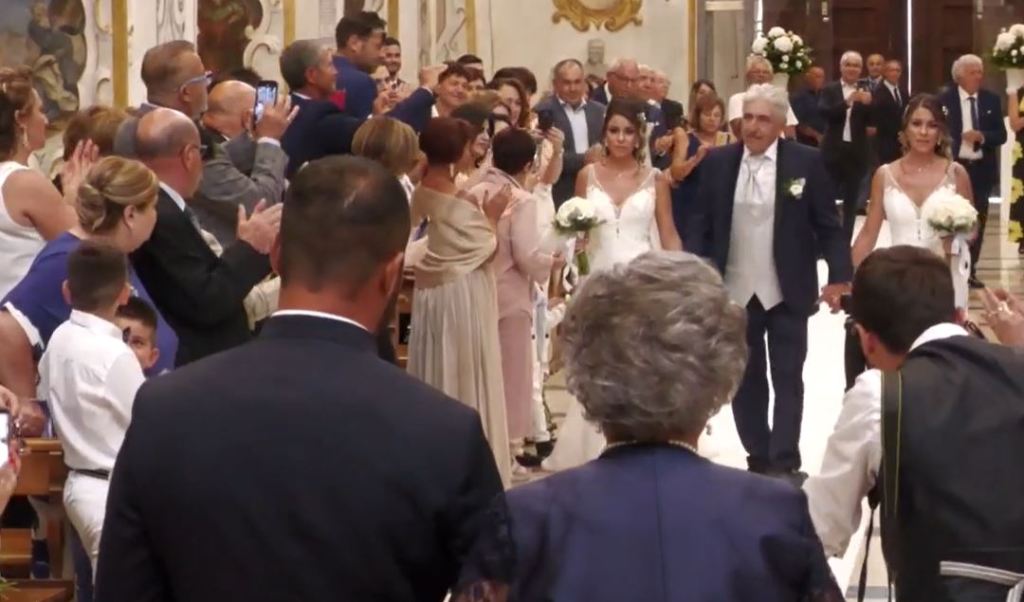 Caltanissetta, le gemelle Sonia e Daniela si sposano in Cattedrale nello stesso giorno