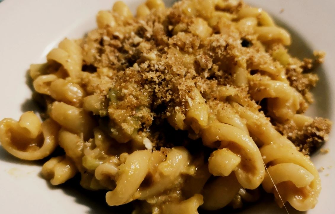 Pasta con broccolo in carrozza, la ricetta siciliana Siciliafan