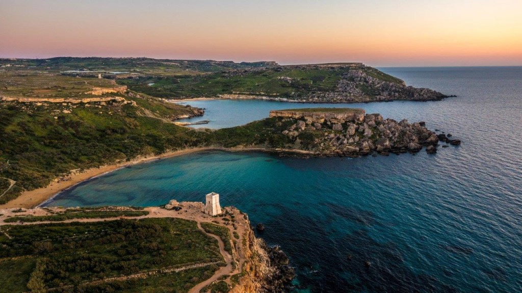 Malta sceglie l'aeroporto di Trapani per presentare le sue bellezze e il nuovo look