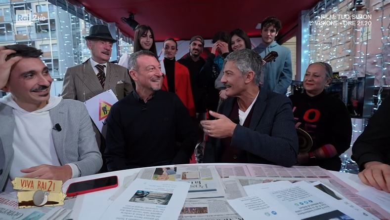 "Viva Rai 2!", la prima puntata è da record: lo showman siciliano Fiorello è il re della tv