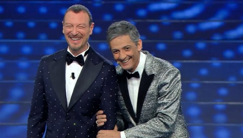 Sanremo 2023, Amadeus invita Fiorello in stile siciliano: "Ciuri, ti aspettiamo!" VIDEO
