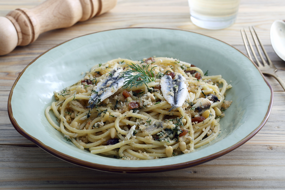 Pasta con le sarde le origini del piatto e la ricetta tradizionale