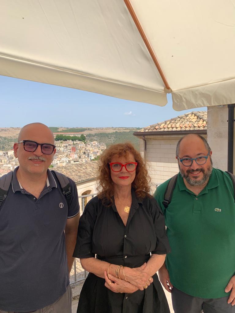 Susan Sarandon con Michelangelo Barbagallo e Carmelo Saccone