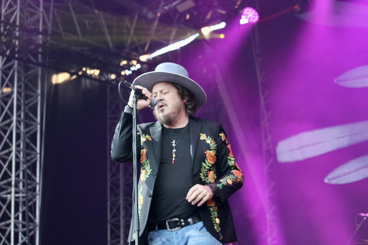 Zucchero dopo gli incendi "Il mio pensiero va a tutti i siciliani"