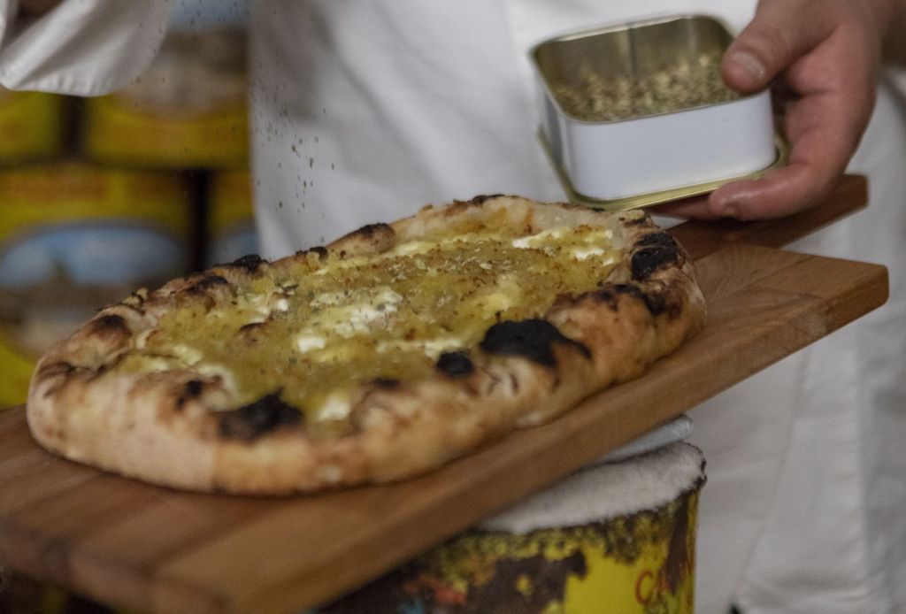 Sfincione bianco bagherese: perfetto per le feste, ideale tutto l'anno! La ricetta di Gioacchino Gargano