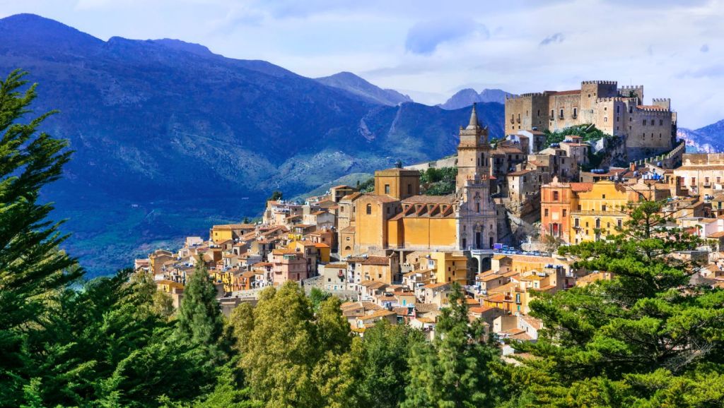 Se ti piacciono i misteri, non puoi perderteli: 6 castelli siciliani abitati dai fantasmi