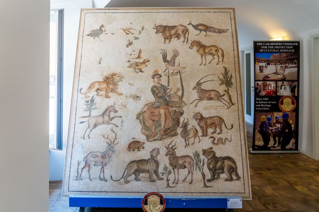 Il mosaico con Orfeo