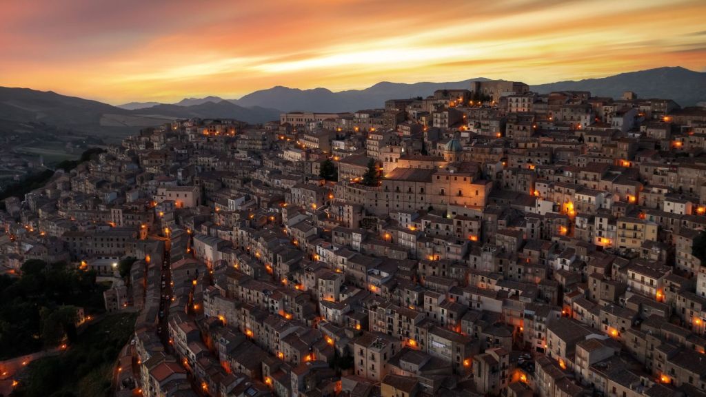 Tutti vogliono andare in questo borgo siciliano: ecco perché bisogna visitarlo adesso