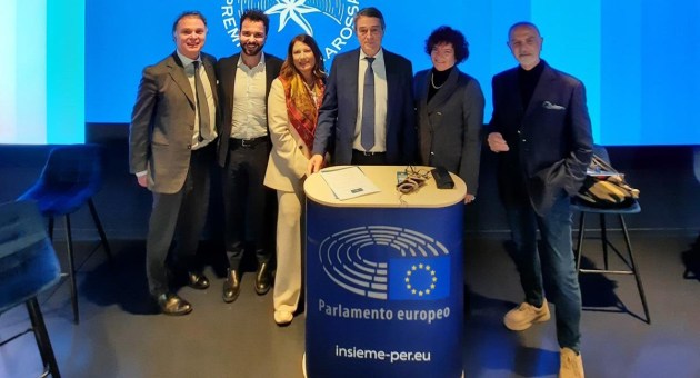 Premio Mandrarossa, la seconda edizione annuncia  le terne finaliste: 18 firme tra scrittrici e scrittori